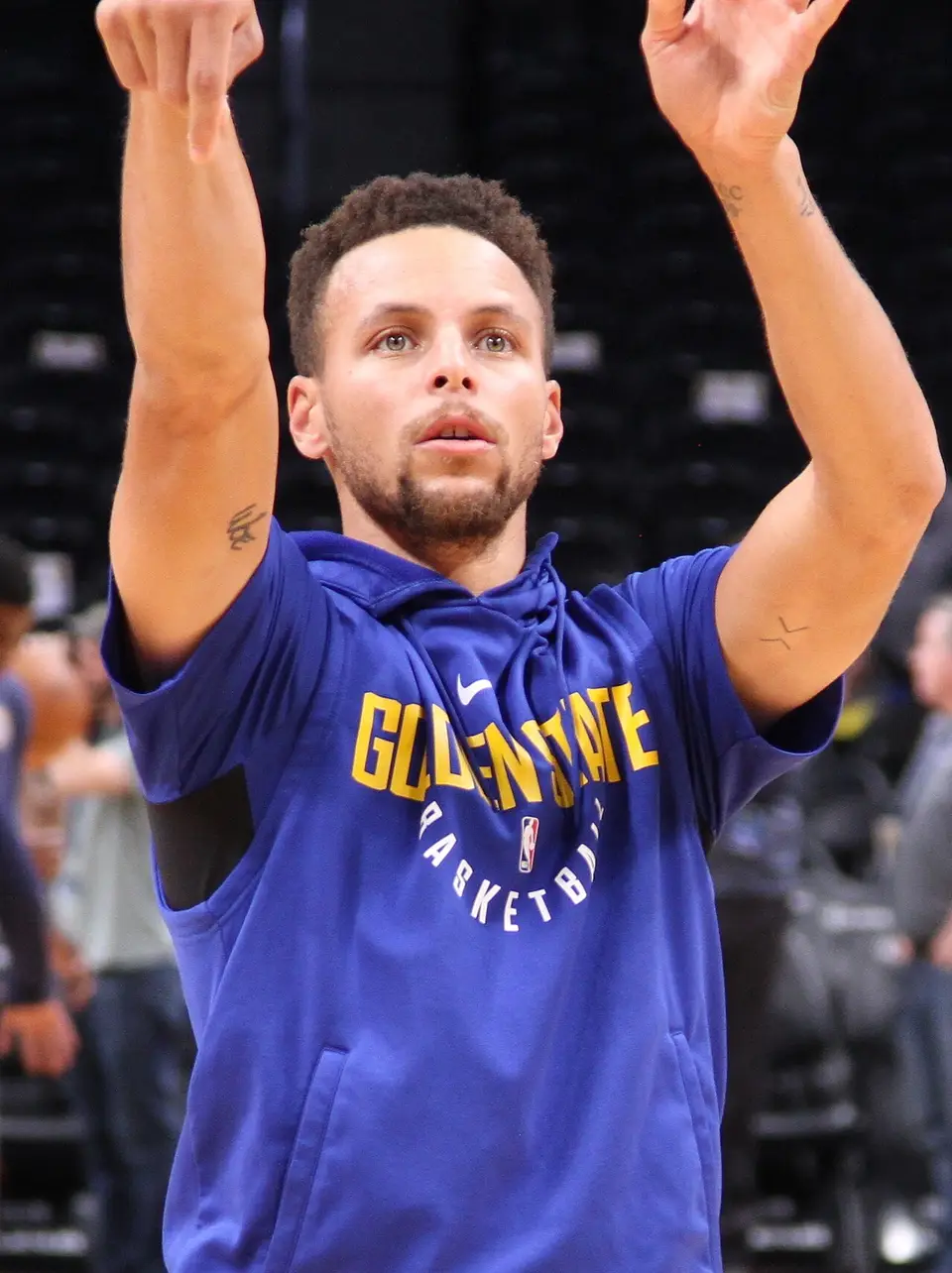 Warriors beat Nuggets 134-114 as Curry and Lendeborg carry first win
