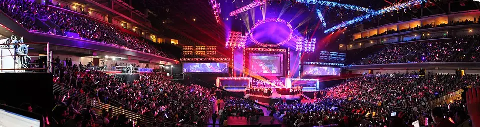 Worlds 2026 : Karmine Corp battue par BLG, 1-2 en phase suisse